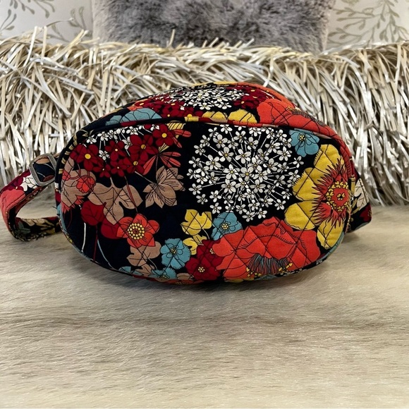 VERA BRADLEY Happy Snail 2011 Quick Draw Crossbody Cinch Bucket Bag Blue Orange - Picture 10 of 13